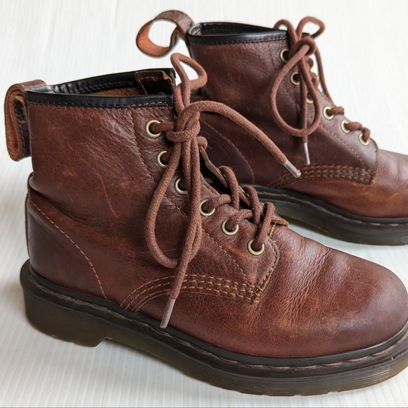 DOC MARTENS women's brown leather lace-up combat boots - Picture 10 of 11